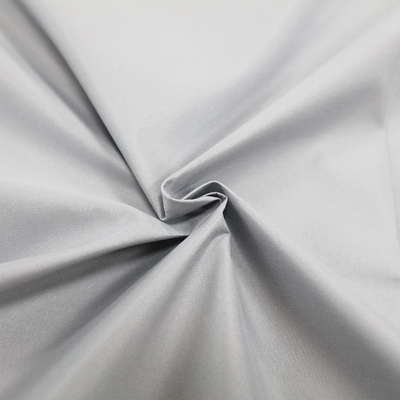 Full blackout polyester pongee composite curtain fabric